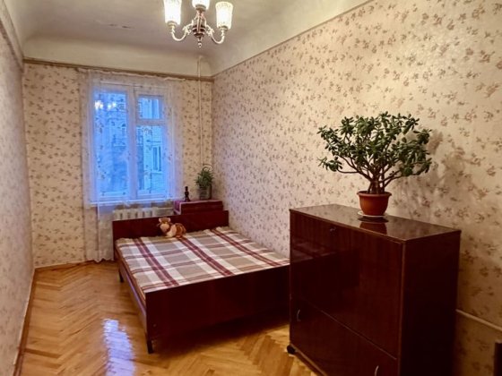 Сдам в оренду 2х кімнатну квартипу 450м  5хв до м.Контрактова пл.  без комісії Киев