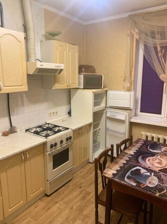 Сдам 2 комн квартиру в Приднепровске Космонавта Волкова 9 - фото 1