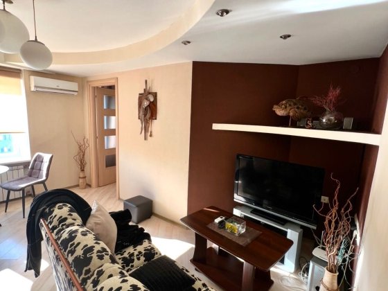 Хозяйка Здам 2 кімн. квартиру б-р Лесі Украінки 5 Центр  Метро 1 хв Киев