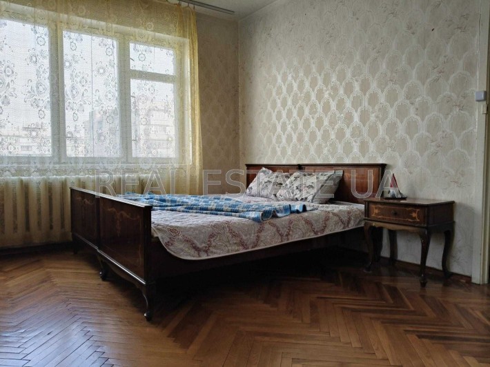 Оренда однокімнатної квартири десять хвилин пішки Метро Лівабережна. Вулиця Микільсько-Слобідська бу - фото 1