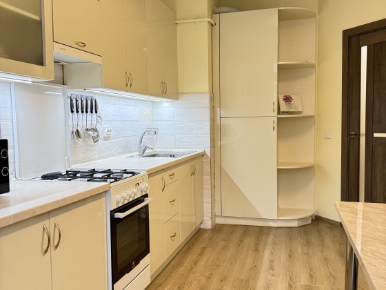 Оренда 1-кім. квартири 49 м.кв., в. В. Стуса Львов