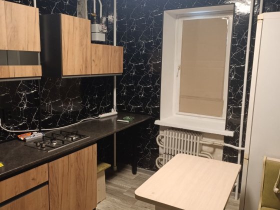 Сдам 1 кв Аэропорт Гагарина 5000 гр.