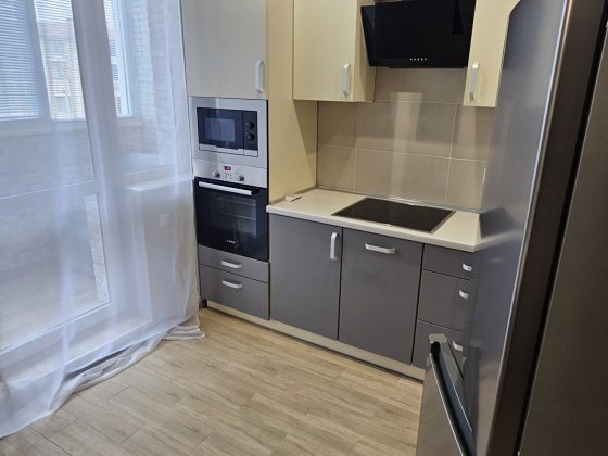 Сдам 2 комнатную квартиру Новострой Левада 1