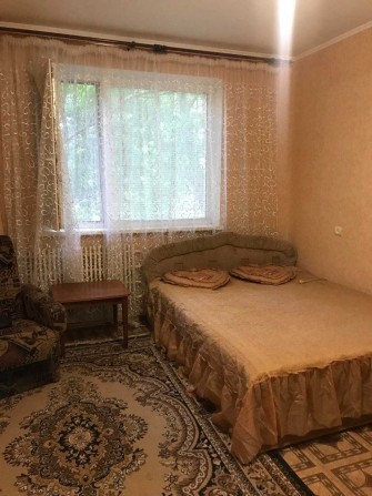 Сдам однокомнатную квартиру на Алексеевке, метро Победы 5 минут - фото 1