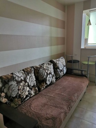 Сдам 1 комнатную студию  Воробьевы горы БЕЗ КОМИССИИ метро Ак Павлова - фото 1
