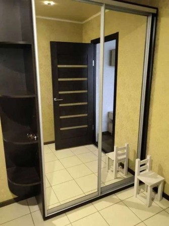 Срочно !!! Сдам 2 кв ТРК Украина  8500 гр. - фото 1