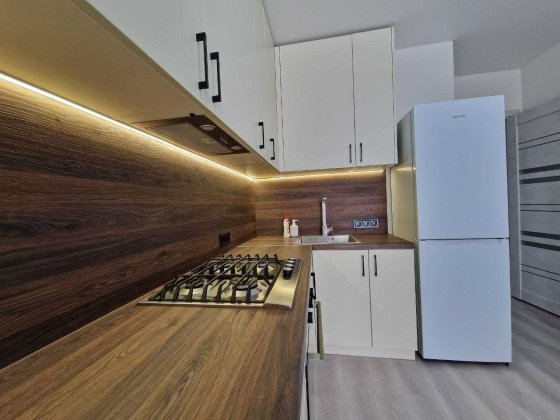 Сдам  2 комнатную квартиру новострой хороший ремонт