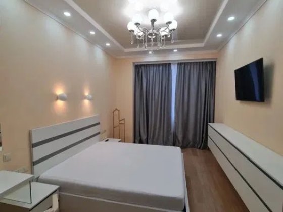 Сдам 2 ком кв ЖК Армейский Парк Победы Паркинг Свет всегда!!! Код710