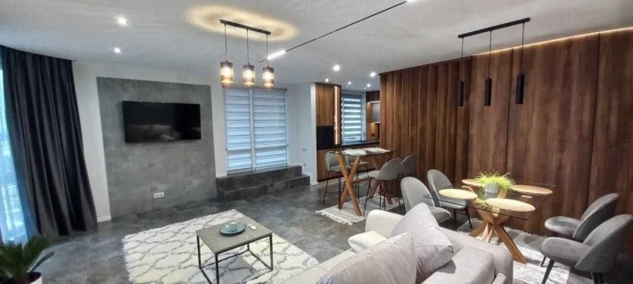 Оренда 3-кімнатної дворівневої квартири з терасою 70 м² - фото 1