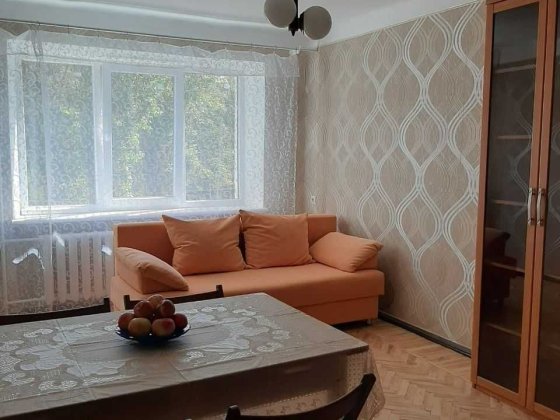 Сдам трехкомнатную квартиру на Черемушках Одесса