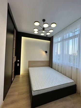 Сдам Евродвушка ЖК 31 Жемчужина 10 Станция Фонтанская дорога Код676(1) - фото 1