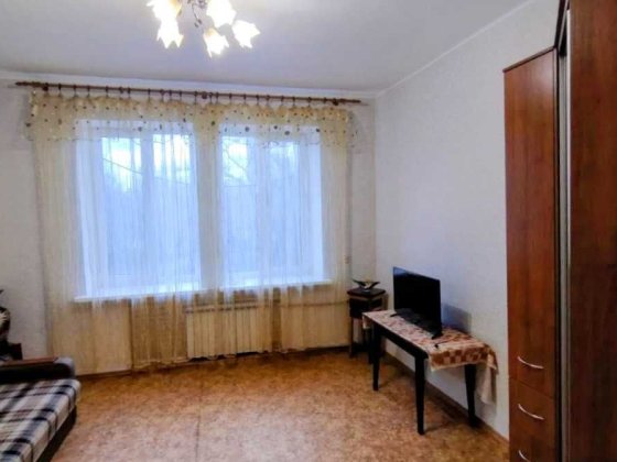 Сдам 1-комнатную квартиру на Черноморского Казачества/ Красный сквер