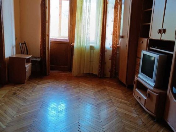 Сдам 2.к.кв м 23 Августа Спортмастер