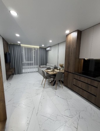 Продам 1к квартиру в ЗЖК Варшавський-3, Олександра Олеся 27 - фото 1