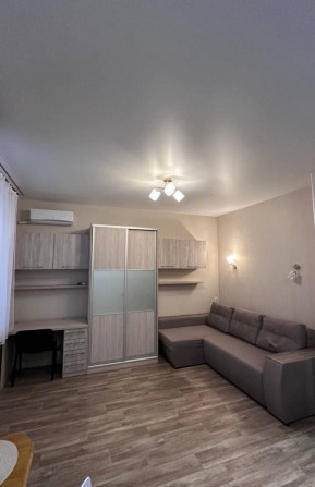 Сдам 1комн студию в центре в новострое - фото 1