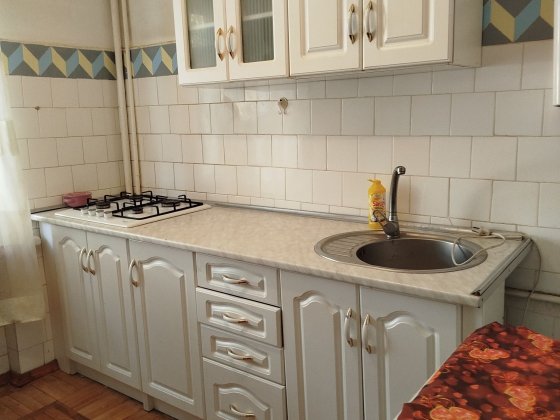Сдам 3 ком кв 6.5 ст Б.Фонтана   .