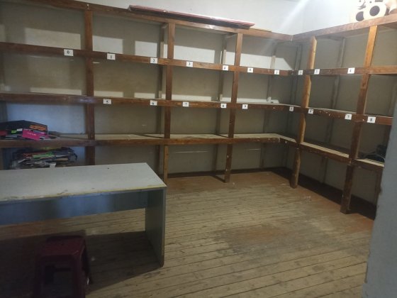 Склад 20 квадрат+ есть площадь 50 кв  можно интернет магазин офис Александрия