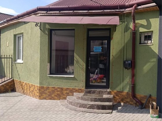 095-139-19-49 Аня 095-139-19-44 Василь Виноградів