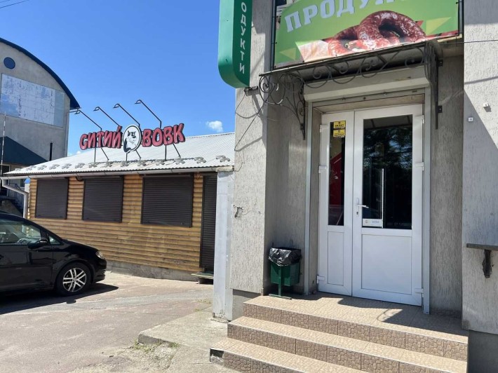 Оренда кафе "Ситий Вовк" та продуктовий магазин по вул.Петлюри 107 (біля переїзду) - фото 1