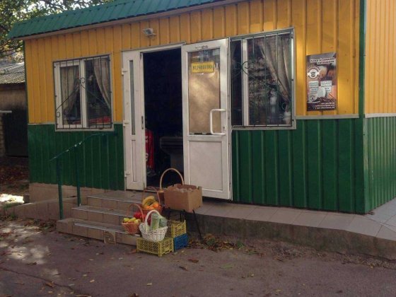 Здам в оренду приміщення магазину разом з обладнанням по вул. Грушевського 64 Коростень