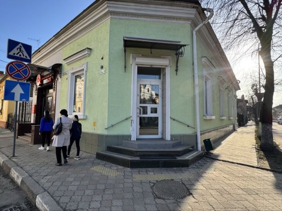 Оренда комерційного приміщення з великою прохідністю Стрий