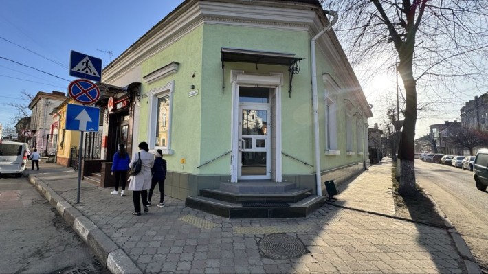 Оренда комерційного приміщення з великою прохідністю - фото 1
