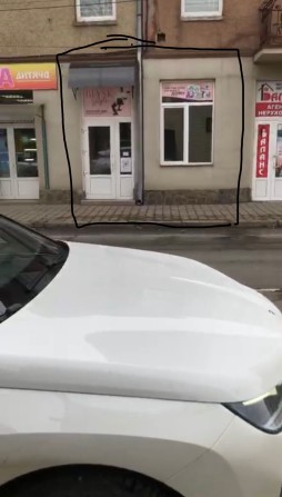 Здається в оренду приміщення в центрі міста Хуст - фото 1