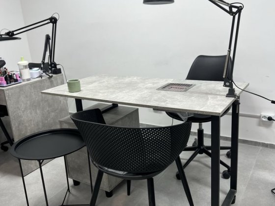 Оренда місця/стола для майстра манікюру Хмельницький IQ центр Хмельницкий