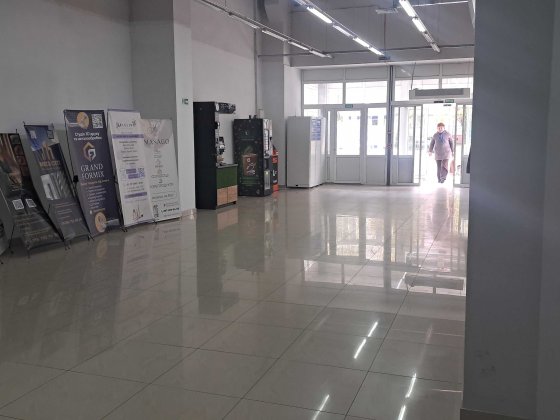 Оренда  місця під острівець, термінал,і т д  в  холі  бізнес центру Белая Церковь