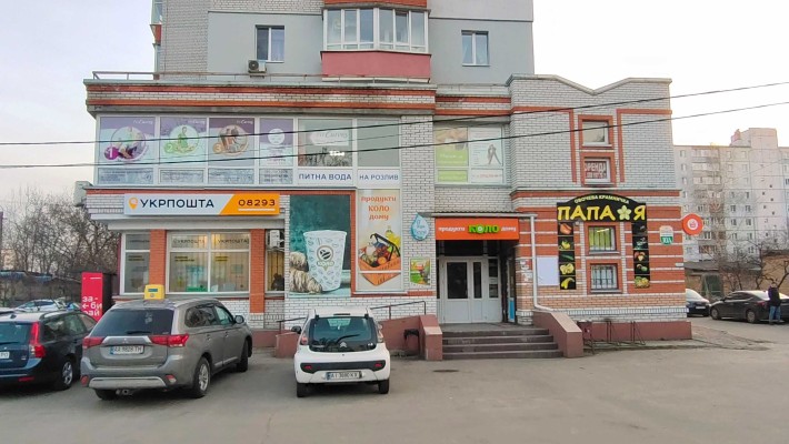 Оренда 65 кв м на другому поверсі ТЦ, недорого - фото 1