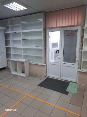 Здається фасадне приміщення по вулиці Київській 1 поверх - фото 1