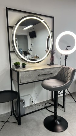 Оренда місця/столика для бровиста/візажиста IQ центр - фото 1