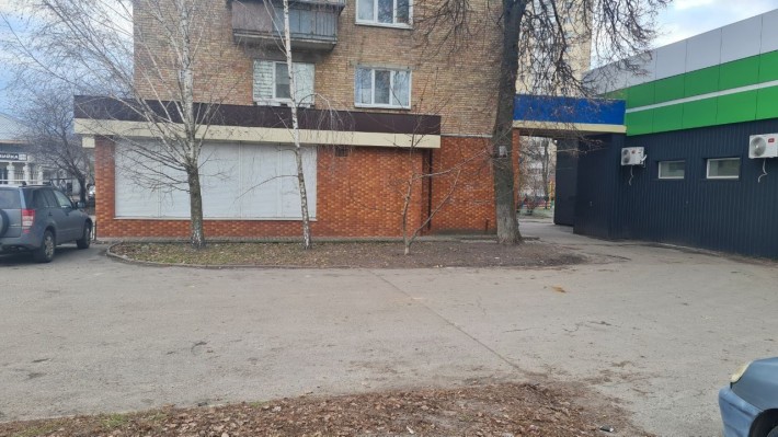 Без комісії!!!Здам фасадне приміщення в місті Бровари - фото 1
