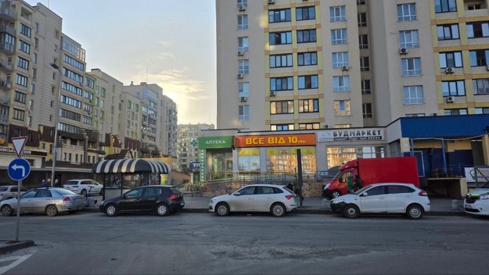 Фасадне приміщення 64 кв м в центрі Вишневого - фото 1