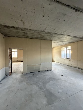 Здам в оренду комерцію в центрі Бучі - фото 1
