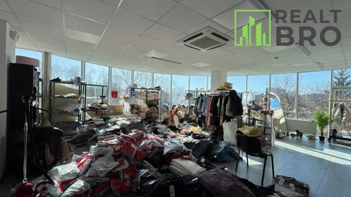 Оренда приміщення з панорамними вікнами, 66.4 м2 - фото 1