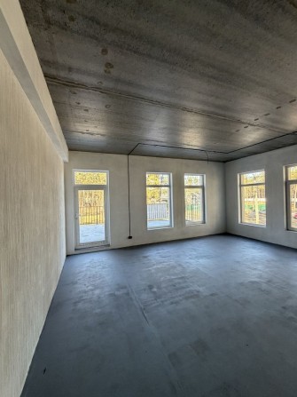 Оренда комерції 55м2 з ремонтом , Буча, поряд Річ Таун, Прорізна-2 - фото 1