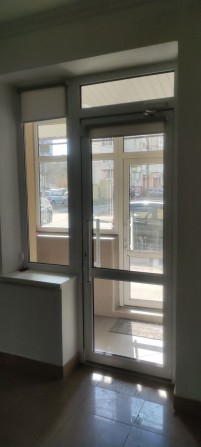 Приміщення під магазин, офіс 1 поверх - 34 м,   2 пов.-35м.   в центрі міста Хмельницького - фото 1