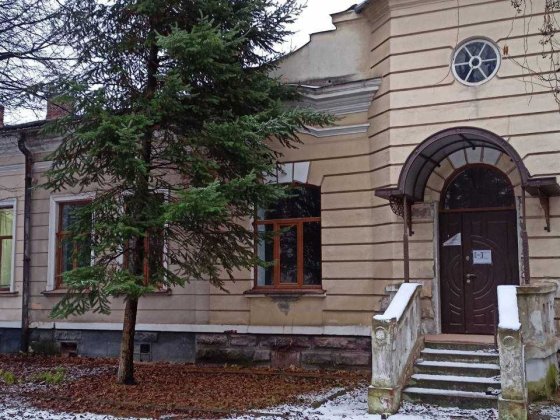 Здається в оренду окремо-стояча споруда в.Грюнвальдська 8.Центр-Вокзал Івано-Франківськ