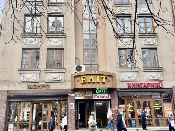 Оренда комерційного приміщення вул. Л.Гузара, центр міста Івано-Франківськ