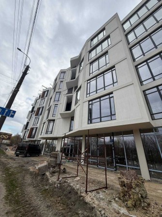Фасад на активну вулицю. Відкрита площа. Ремонт під потреби орендаря - фото 1