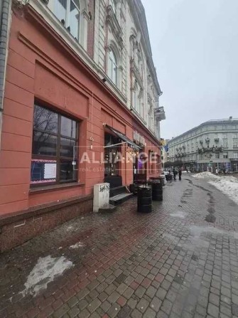 100% трафік! Фасадне приміщення біля “Білого Наливу” - фото 1