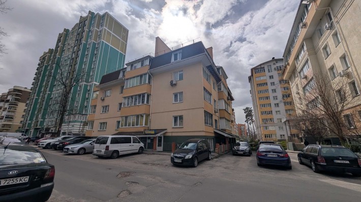 Оренда 55м2 250грн/м2 Прохідна локація - фото 1