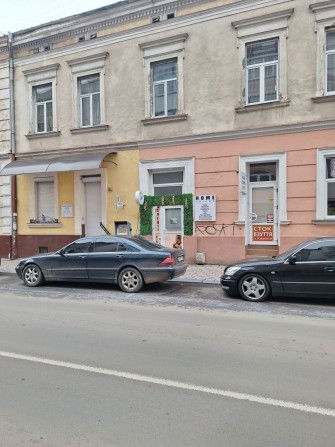 Здається в оренду комерційне приміщення по вул Мазепи, центр - фото 1