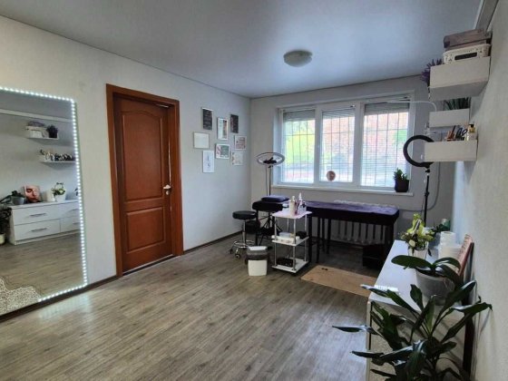 Аренда кабинета, рабочих мест в салоне красоты Кривий Ріг