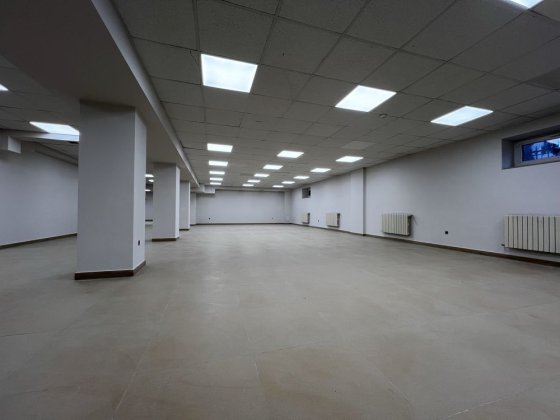 Оренда комерційного приміщення 360 м² у центрі міста Івано-Франківськ