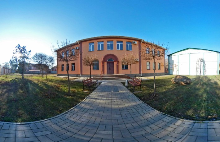 Оренда приміщень 7-27 м2 під будь-який бізнес в центрі Нікополя! - фото 1