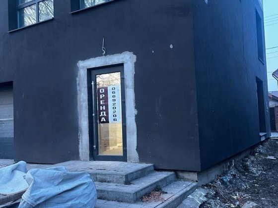 Оренда фасадного приміщення 80 м2 по вул. Дучимінської Івано-Франківськ