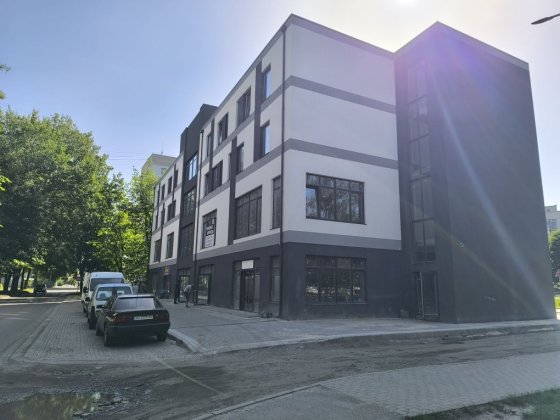 Оренда офісного приміщення по вул. Ветеранів Луцк