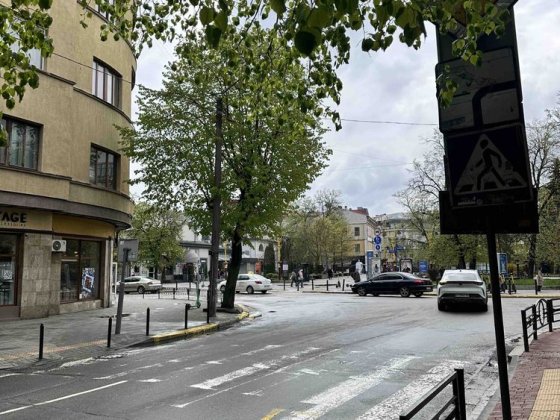 Оренда фасадного приміщення біля стометрівки 62 м2 Івано-Франківськ